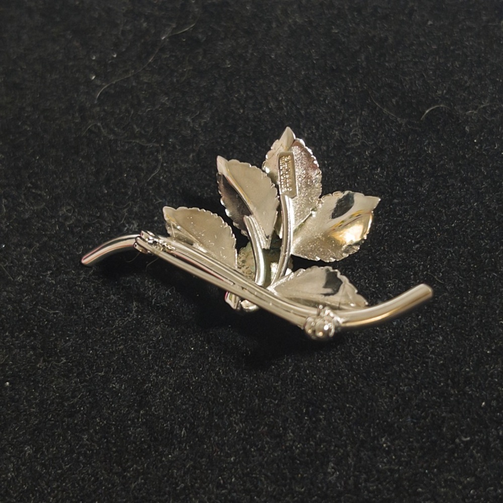 Bond Boyd sterling silver brooch - Picture 2 of 3